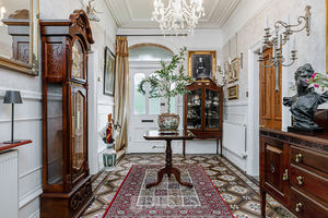 11 Weston Road
